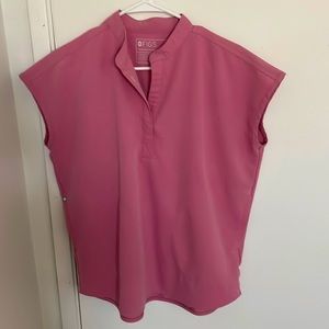 XS Figs Rafaella oversized scrub. Excellent condition